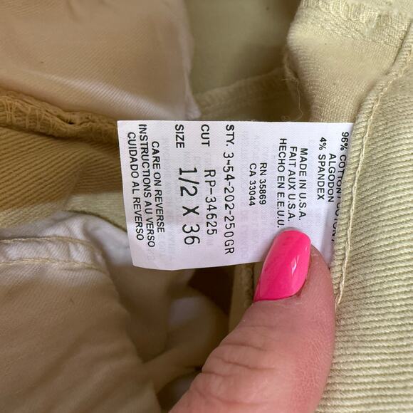 Roper Vintage Women's Relaxed Classic Fit Jeans New with tags Size 1/2 x 36 - Picture 3 of 8